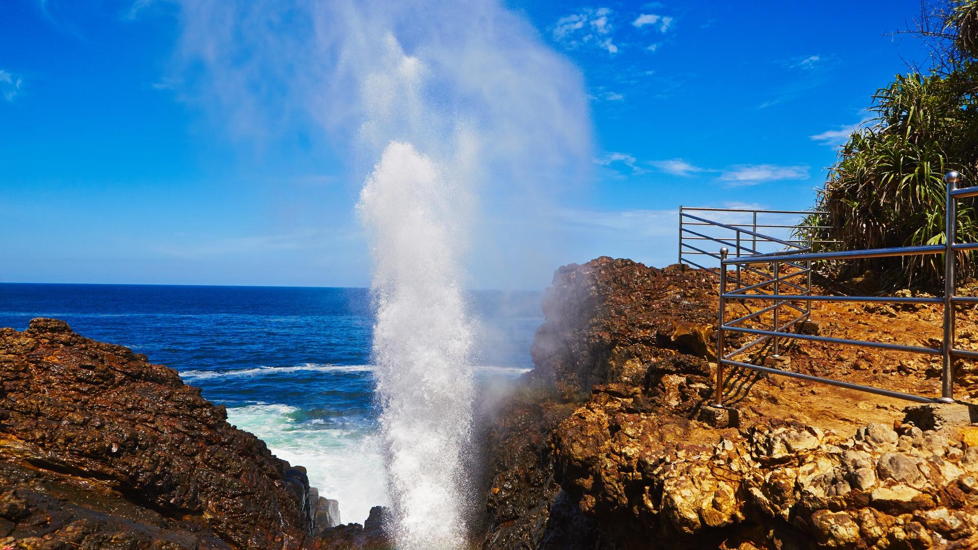 Hummanaya Blow Hole Sri Lanka